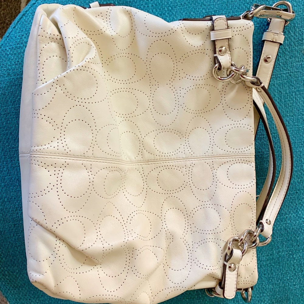 Cream Coach bag (medium)